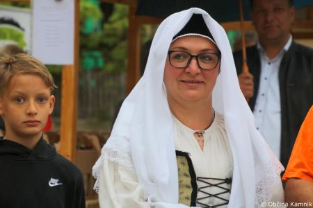 V Motniku namenu predali prenovljeni prireditveni prostor (37)